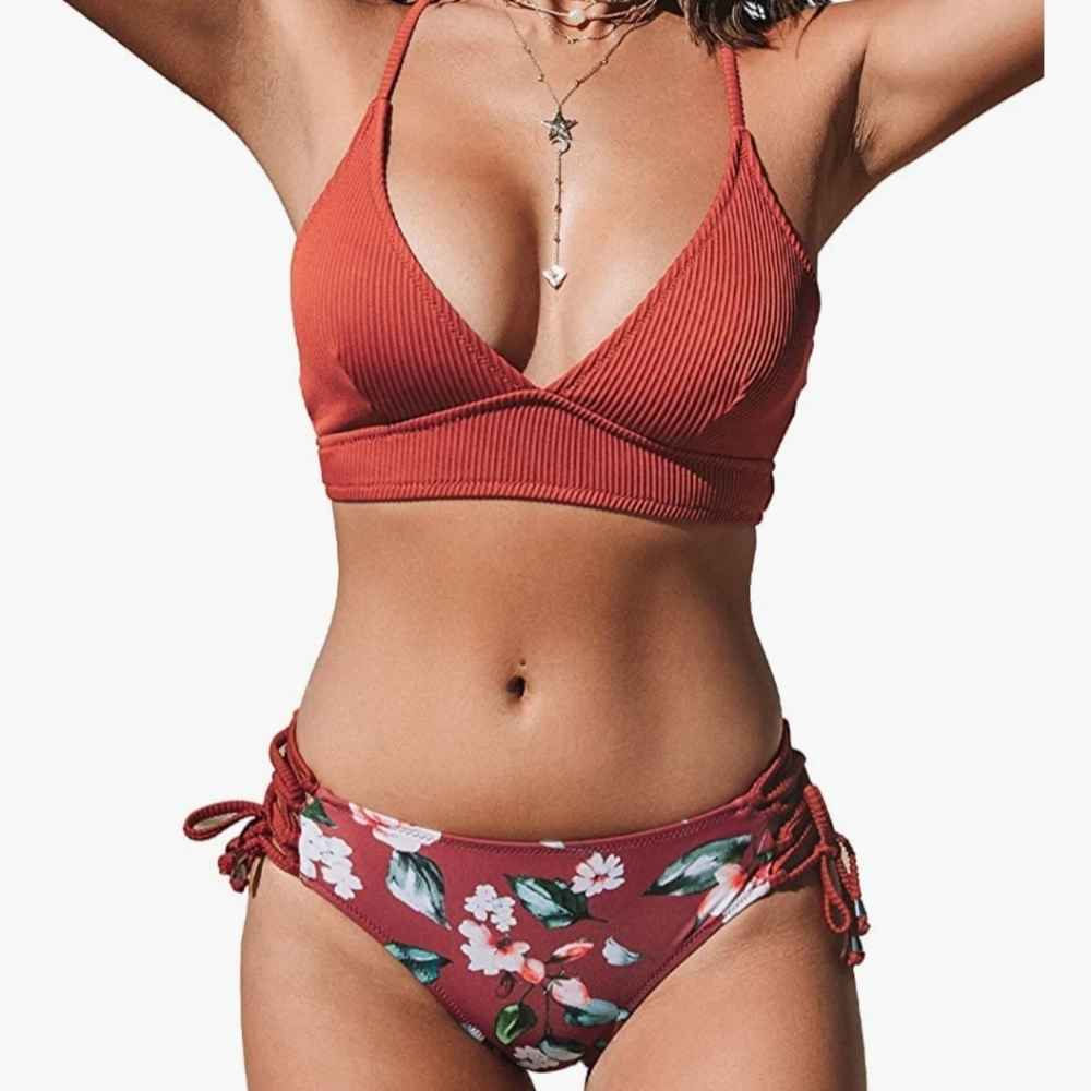 CUPSHE Women's Bikini Swimsuit Floral Print Lace Up V Neck Two Piece Bathing Sui